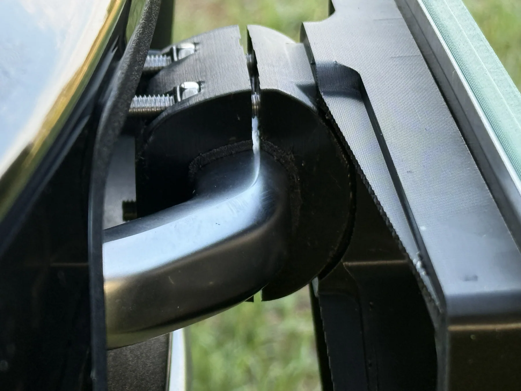 Close view of KT-26 clamp geometry and compliant Engineering TPU Air interface